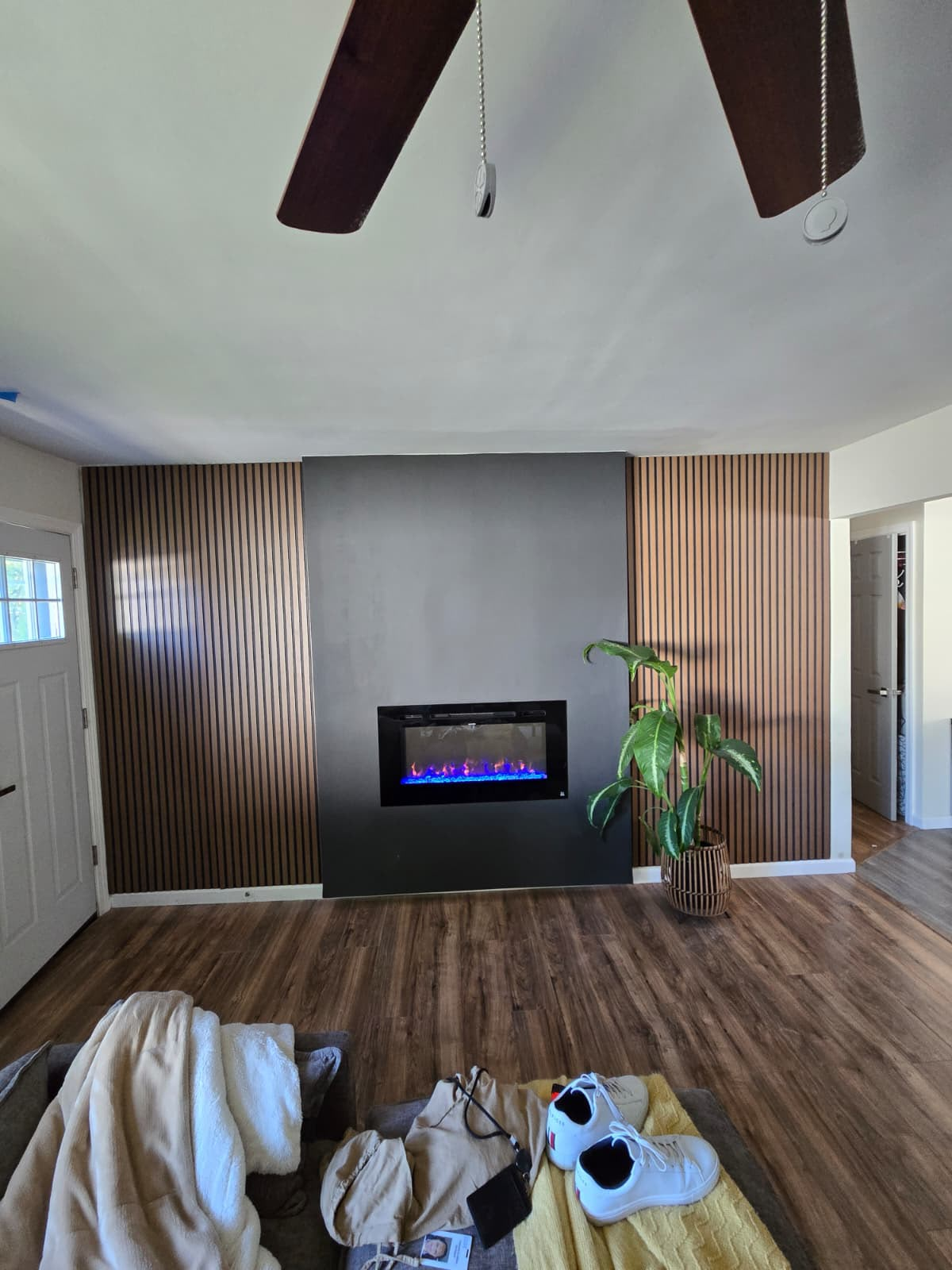 Modern fireplace feature wall